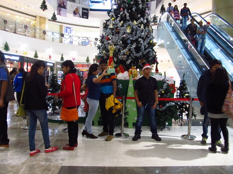 Christmas decoraton at Acropolis mall
