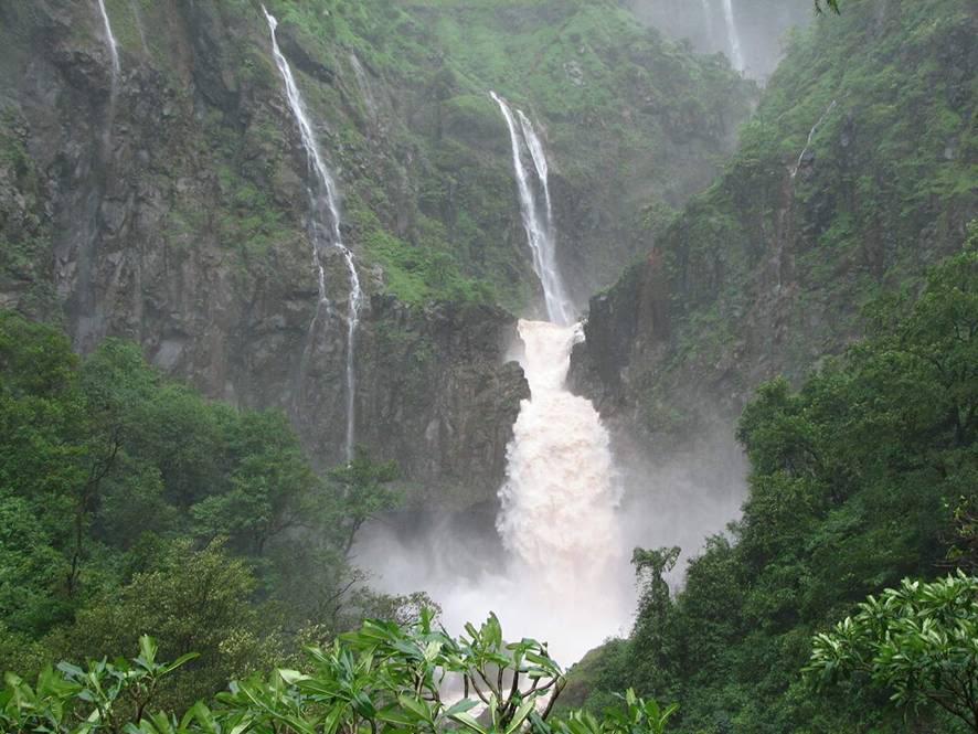 Dhobi Waterfalls